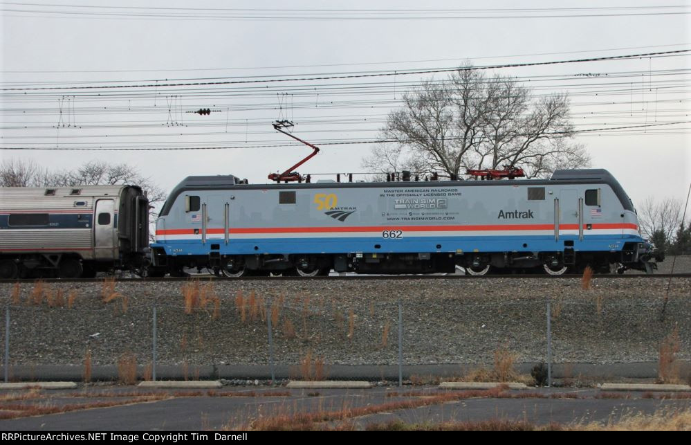 AMTK 662 on first run on train 176